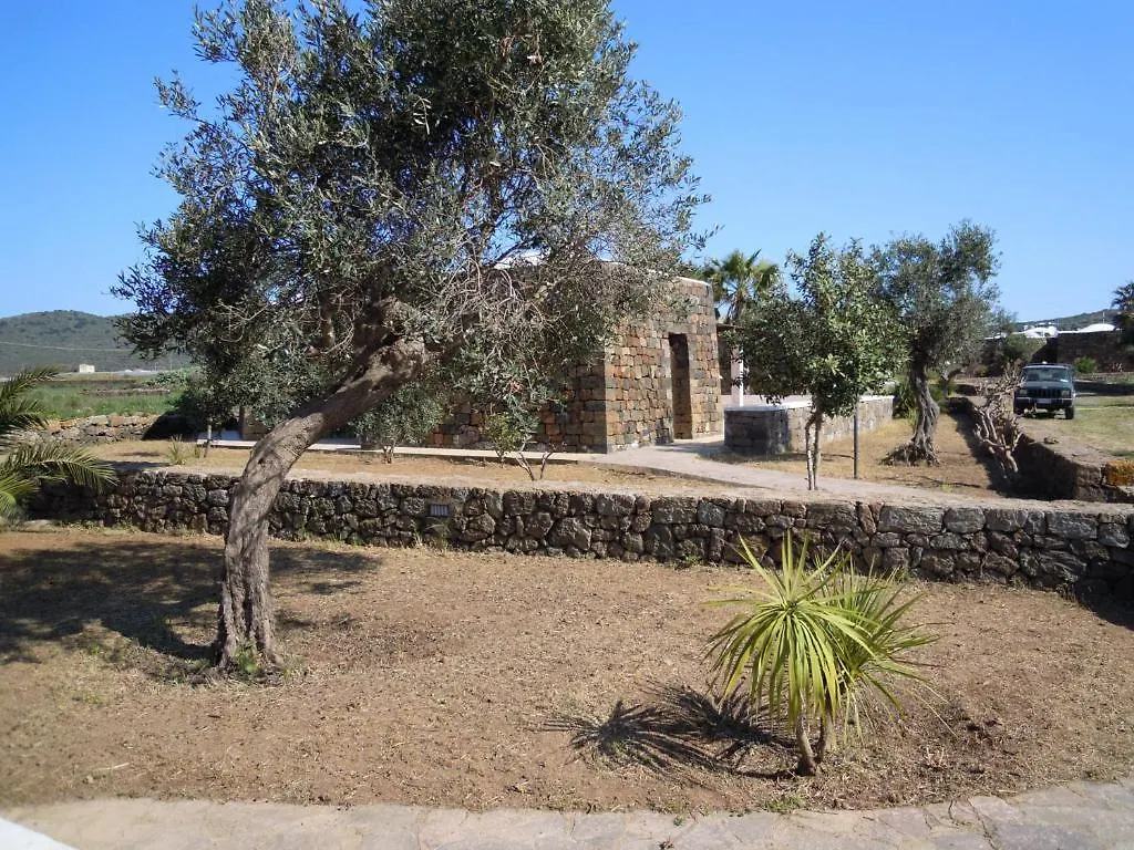 Residenza Degli Ulivi Pantelleria Island 0*,