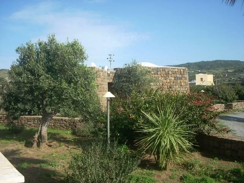 Residenza Degli Ulivi Pantelleria Island Country house